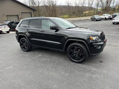 2018 Jeep Grand Cherokee Altitude  4x4 - Photo 2 - Hesston, PA 16647