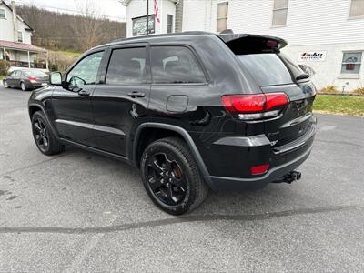 2018 Jeep Grand Cherokee Altitude  4x4 - Photo 9 - Hesston, PA 16647