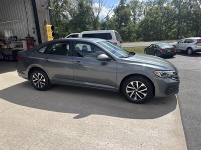 2024 Volkswagen Jetta S   - Photo 2 - Hesston, PA 16647