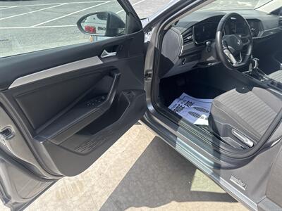 2024 Volkswagen Jetta S   - Photo 23 - Hesston, PA 16647