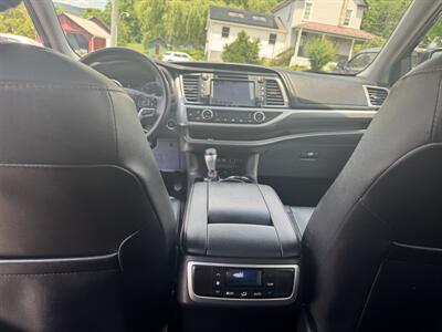 2019 Toyota Highlander SE  AWD - Photo 28 - Hesston, PA 16647