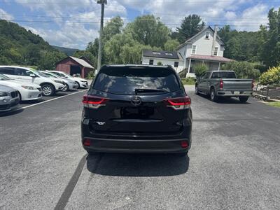 2019 Toyota Highlander SE  AWD - Photo 5 - Hesston, PA 16647