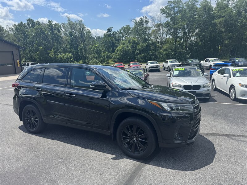 2019 Toyota Highlander SE  AWD