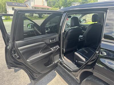 2019 Toyota Highlander SE  AWD - Photo 26 - Hesston, PA 16647