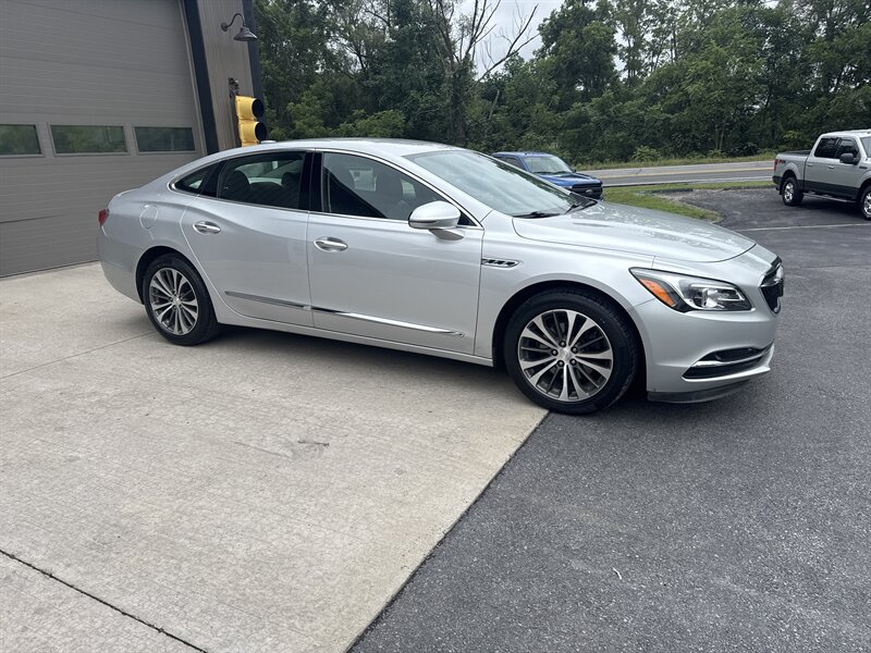 2017 Buick LaCrosse Essence  