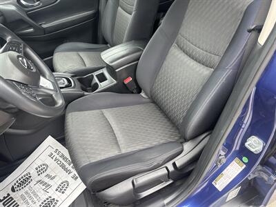 2017 Nissan Rogue S  AWD - Photo 23 - Hesston, PA 16647