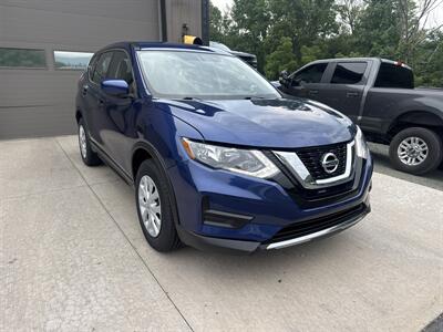 2017 Nissan Rogue S  AWD - Photo 9 - Hesston, PA 16647