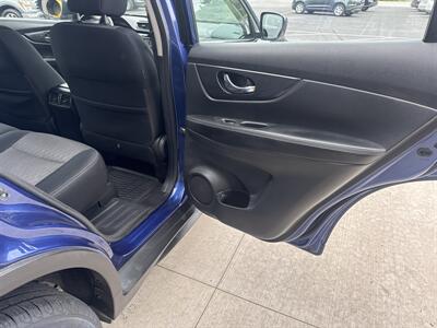 2017 Nissan Rogue S  AWD - Photo 35 - Hesston, PA 16647