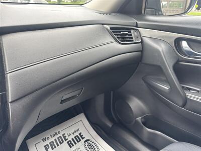 2017 Nissan Rogue S  AWD - Photo 30 - Hesston, PA 16647