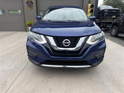 2017 Nissan Rogue S  AWD - Photo 8 - Hesston, PA 16647