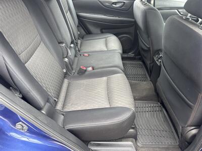 2017 Nissan Rogue S  AWD - Photo 36 - Hesston, PA 16647