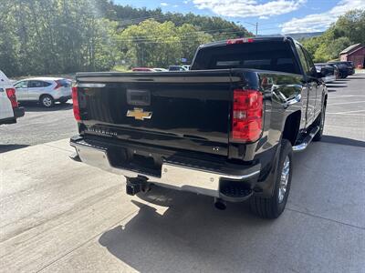 2018 Chevrolet Silverado 2500 LT Z71  Double Cab 4X4 - Photo 5 - Hesston, PA 16647
