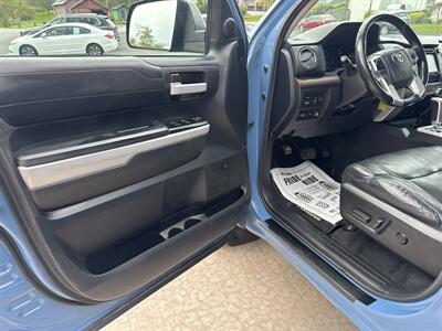 2019 Toyota Tundra Limited CrewMax 4x4 - Photo 25 - Hesston, PA 16647