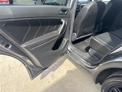 2022 Volkswagen Tiguan SE R-Line Black 4Motion  AWD - Photo 40 - Hesston, PA 16647