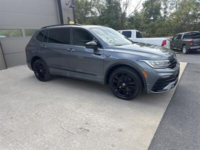 2022 Volkswagen Tiguan SE R-Line Black 4Motion  AWD - Photo 2 - Hesston, PA 16647