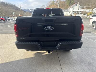2017 Ford F-150 XLT SuperCrew 4x4 - Photo 5 - Hesston, PA 16647