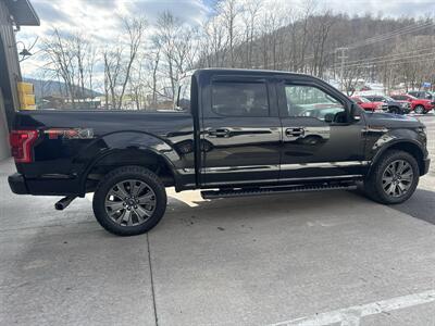 2017 Ford F-150 XLT SuperCrew 4x4 - Photo 3 - Hesston, PA 16647
