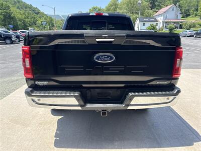 2022 Ford F-150 XLT SuperCrew 4x4 - Photo 5 - Hesston, PA 16647