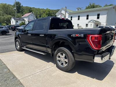 2022 Ford F-150 XLT SuperCrew 4x4 - Photo 6 - Hesston, PA 16647