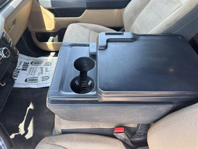 2022 Ford F-150 XLT SuperCrew 4x4 - Photo 27 - Hesston, PA 16647