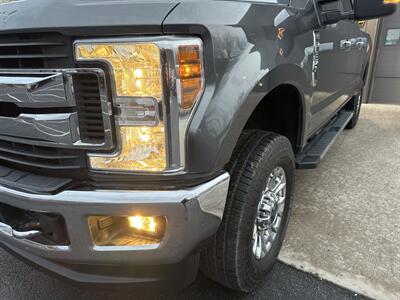 2019 Ford F-250 Super Duty XLT SuperCrew 4x4 - Photo 14 - Hesston, PA 16647