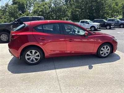 2015 Mazda Mazda3 i Sport - Photo 3 - Hesston, PA 16647