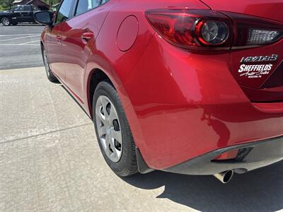 2015 Mazda Mazda3 i Sport - Photo 15 - Hesston, PA 16647