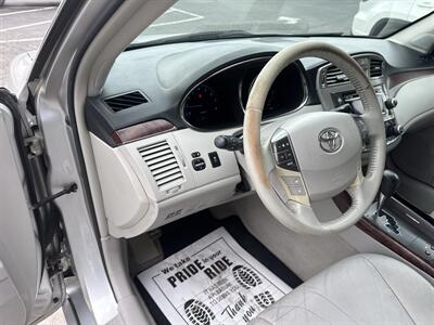 2011 Toyota Avalon   - Photo 22 - Hesston, PA 16647