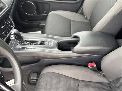 2022 Honda HR-V EX  AWD - Photo 26 - Hesston, PA 16647