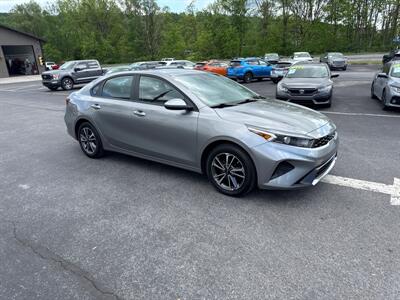 2023 Kia Forte LXS   - Photo 2 - Hesston, PA 16647