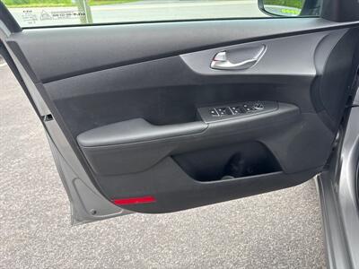 2023 Kia Forte LXS   - Photo 29 - Hesston, PA 16647