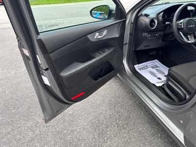 2023 Kia Forte LXS   - Photo 28 - Hesston, PA 16647