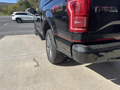 2016 Ford F-150 Lariat SuperCrew 4x4 - Photo 17 - Hesston, PA 16647