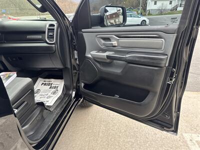 2022 RAM 1500 Big Horn  Quad Cab 4x4 - Photo 43 - Hesston, PA 16647