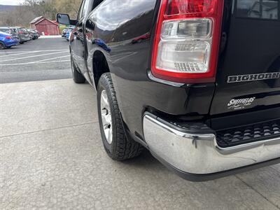 2022 RAM 1500 Big Horn  Quad Cab 4x4 - Photo 17 - Hesston, PA 16647
