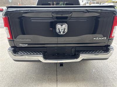 2022 RAM 1500 Big Horn  Quad Cab 4x4 - Photo 5 - Hesston, PA 16647
