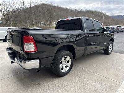 2022 RAM 1500 Big Horn  Quad Cab 4x4 - Photo 4 - Hesston, PA 16647