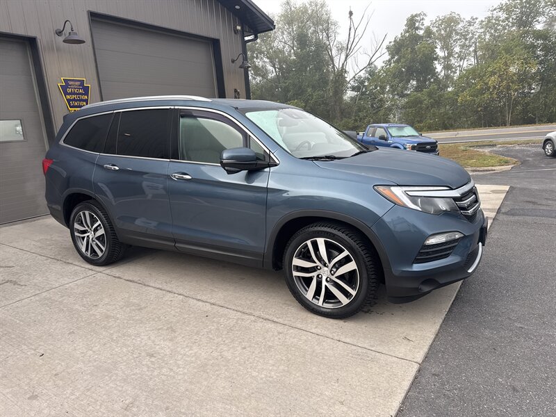 2016 Honda Pilot Touring  AWD