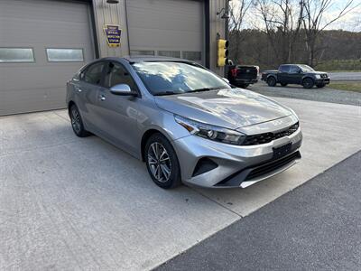 2024 Kia Forte LXS   - Photo 11 - Hesston, PA 16647