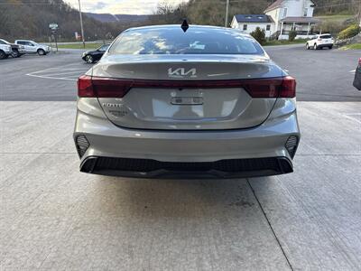 2024 Kia Forte LXS   - Photo 5 - Hesston, PA 16647