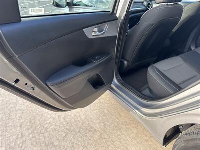 2024 Kia Forte LXS   - Photo 35 - Hesston, PA 16647