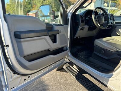 2019 Ford F-250 XL  Super Duty 4X4 - Photo 28 - Hesston, PA 16647