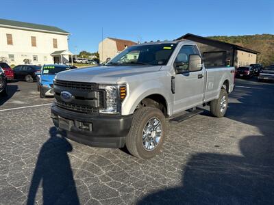 2019 Ford F-250 XL  Super Duty 4X4 - Photo 13 - Hesston, PA 16647