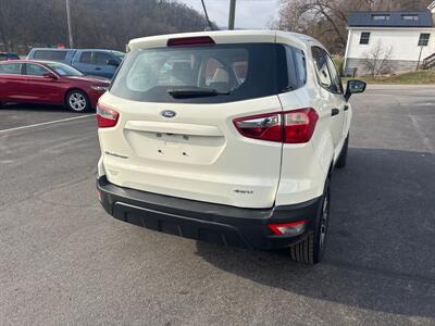 2022 Ford EcoSport S  AWD - Photo 6 - Hesston, PA 16647