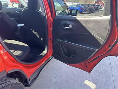 2017 Jeep Compass Sport  4X4 - Photo 37 - Hesston, PA 16647