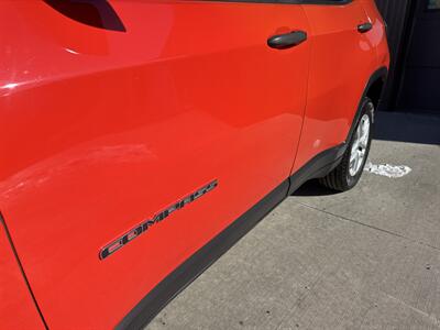 2017 Jeep Compass Sport  4X4 - Photo 16 - Hesston, PA 16647