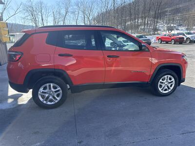 2017 Jeep Compass Sport  4X4 - Photo 3 - Hesston, PA 16647