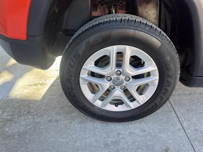 2017 Jeep Compass Sport  4X4 - Photo 41 - Hesston, PA 16647