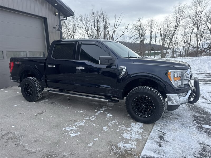 2021 Ford F-150 XLT  SuperCrew 4x4