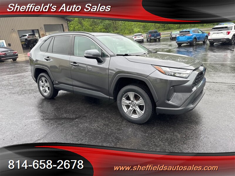 2022 Toyota RAV4 Hybrid XLE  AWD